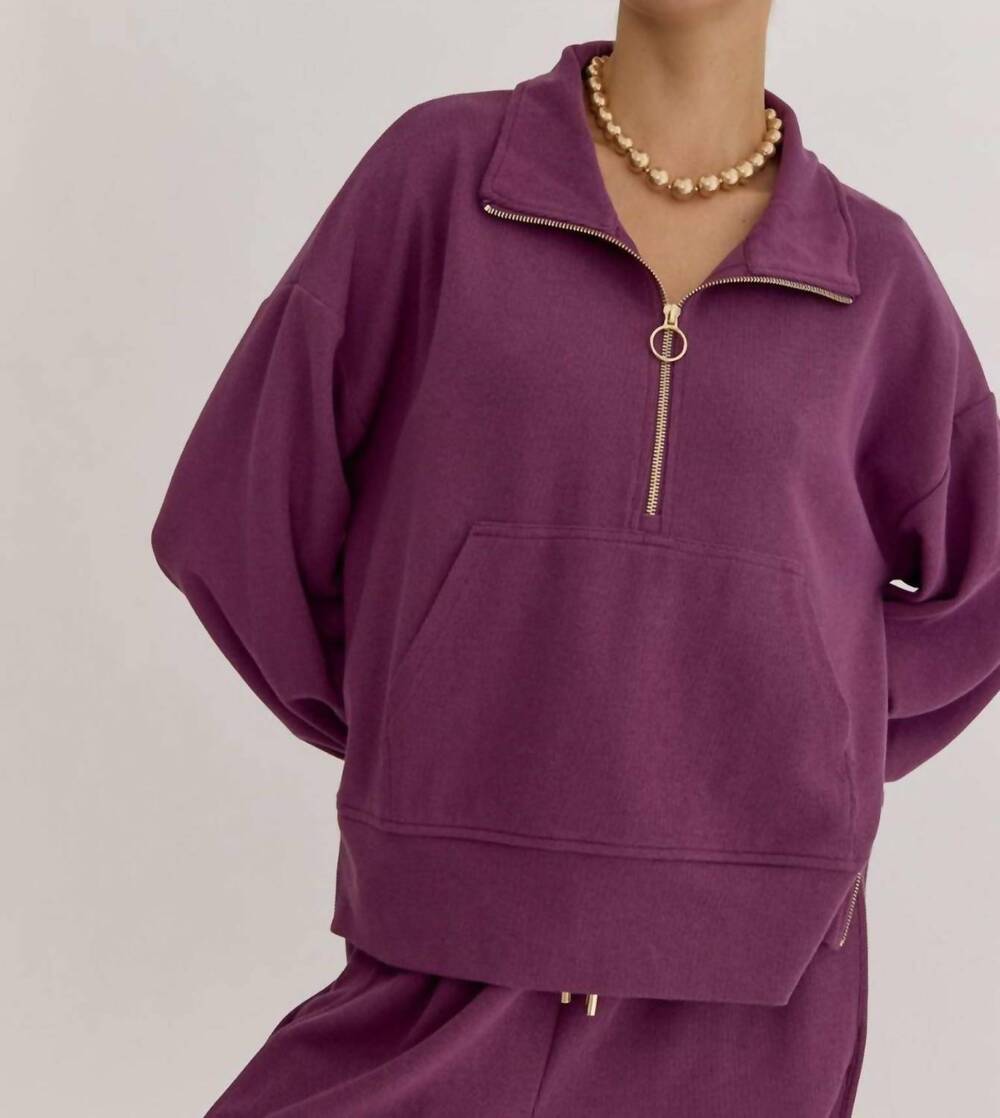 NEW ENTRO women's ribbed zip up collared sweater in plum